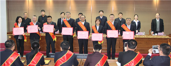 光明家具召開(kāi)2015年度表彰獎(jiǎng)勵(lì)大會(huì)