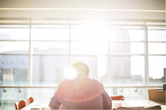 裁員成風(fēng)，這家實木家具企業(yè)卻要高薪招人！