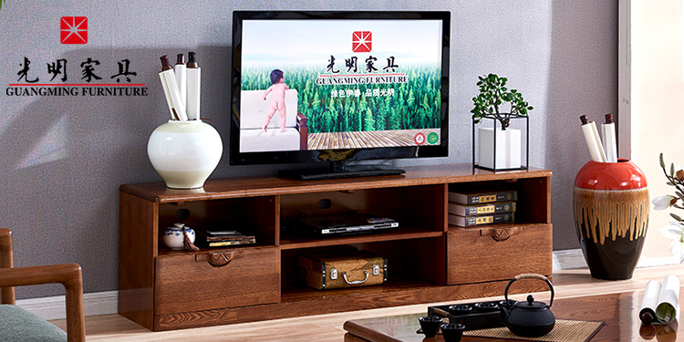 大家好，我是做家具的，我叫光明