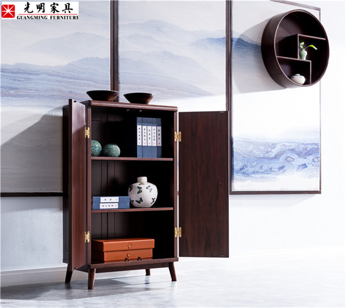實木家具的未來在于品牌實力，品牌實力就體現(xiàn)在家具設(shè)計與生產(chǎn)服務(wù)上